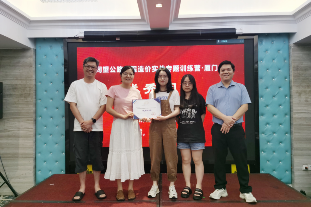 dae20e97-aed2-45bb-a4c2-8b4c962cc8a8.jpg